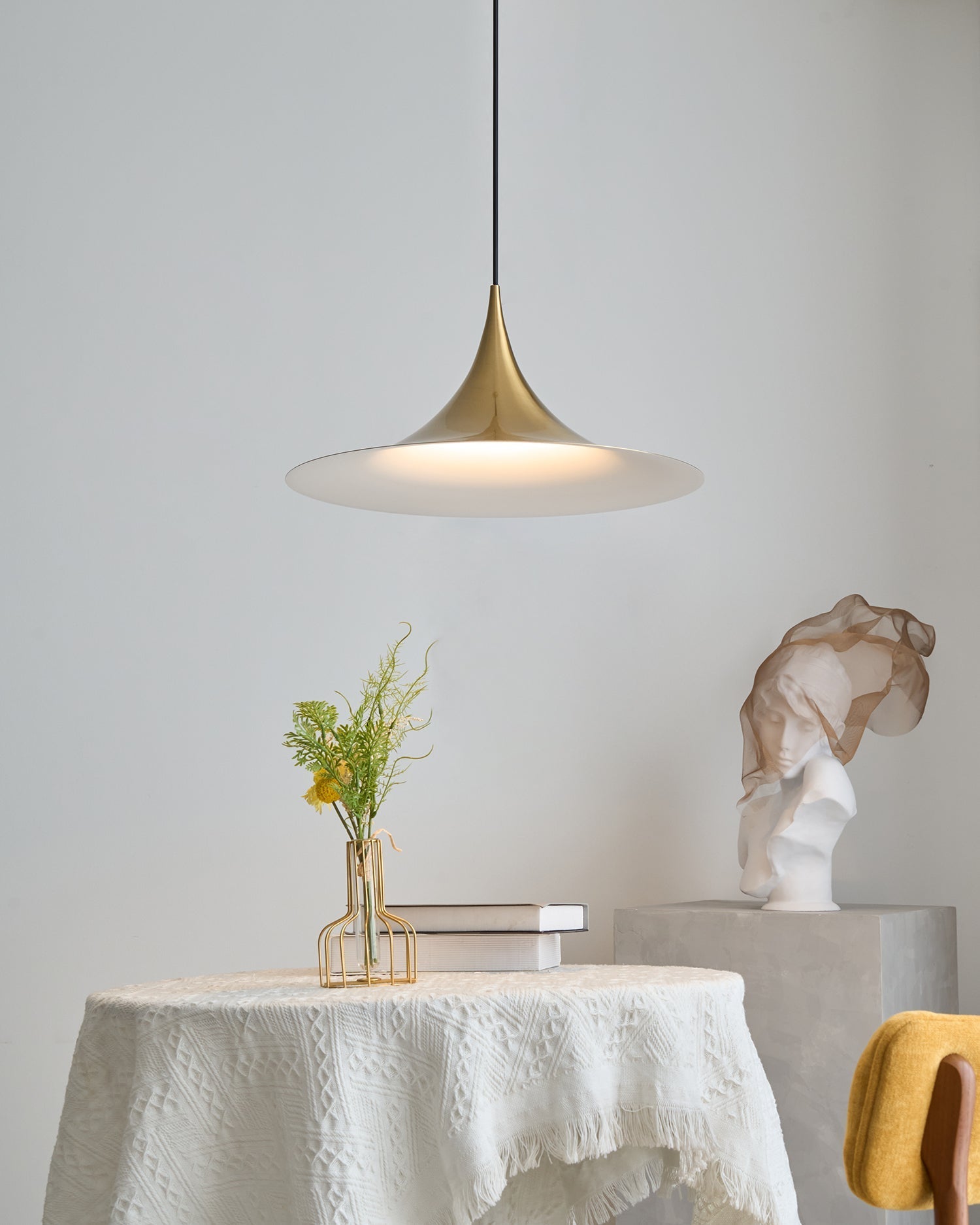 Pendant Lamp Slim Neck and Wide Flare Contemporary Dining - Neutralighting