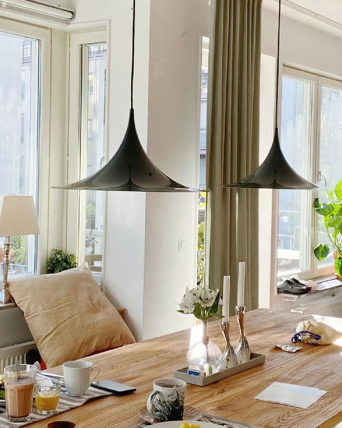 Pendant Lamp Slim Neck and Wide Flare Contemporary Dining - Neutralighting