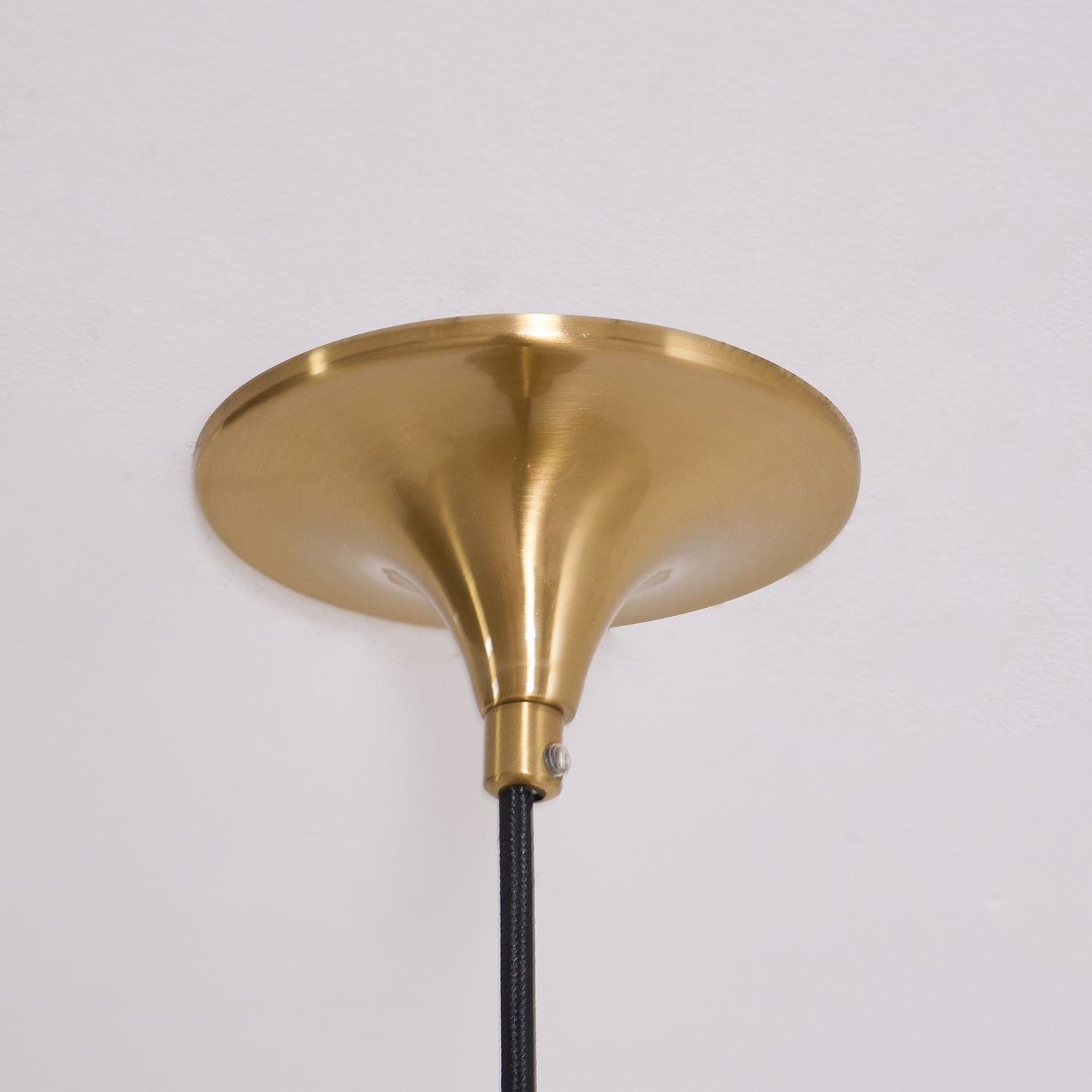 Pendant Lamp Slim Neck and Wide Flare Contemporary Dining - Neutralighting