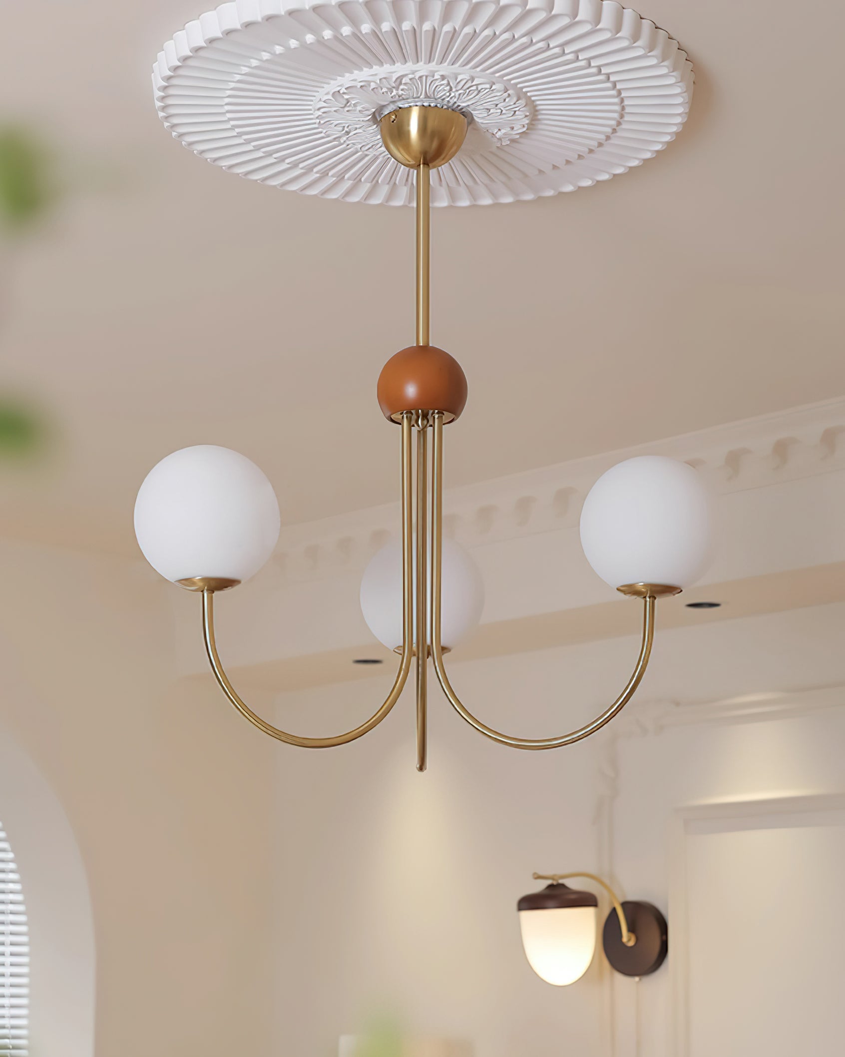 Candil Modern Brass and Globe Glass Chandelier - Neutralighting