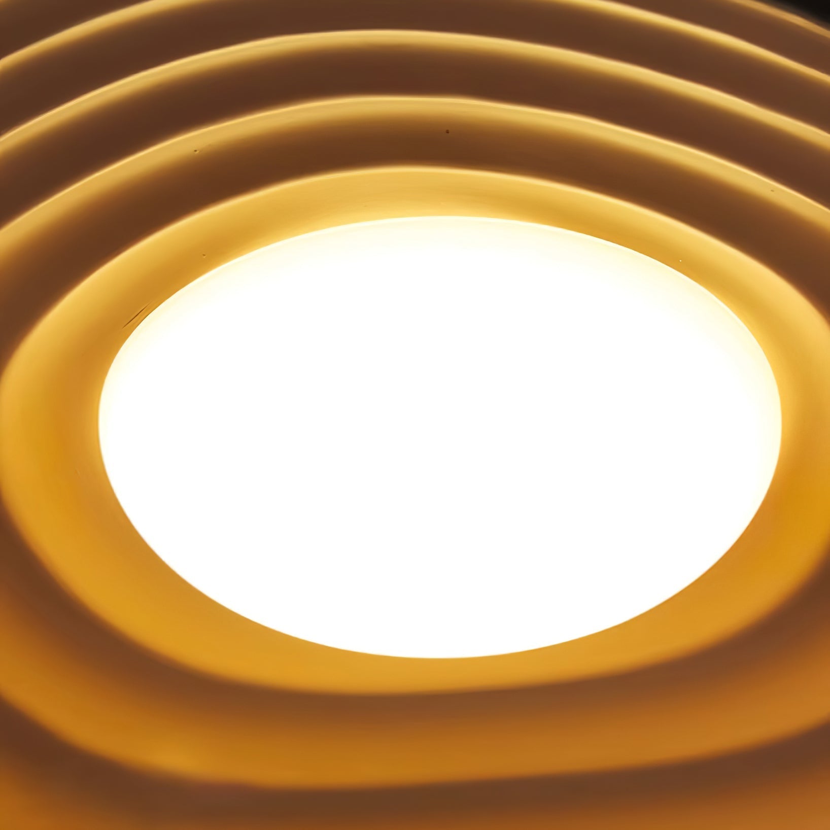 Ovelis Wave Pendant Lamp - Neutralighting