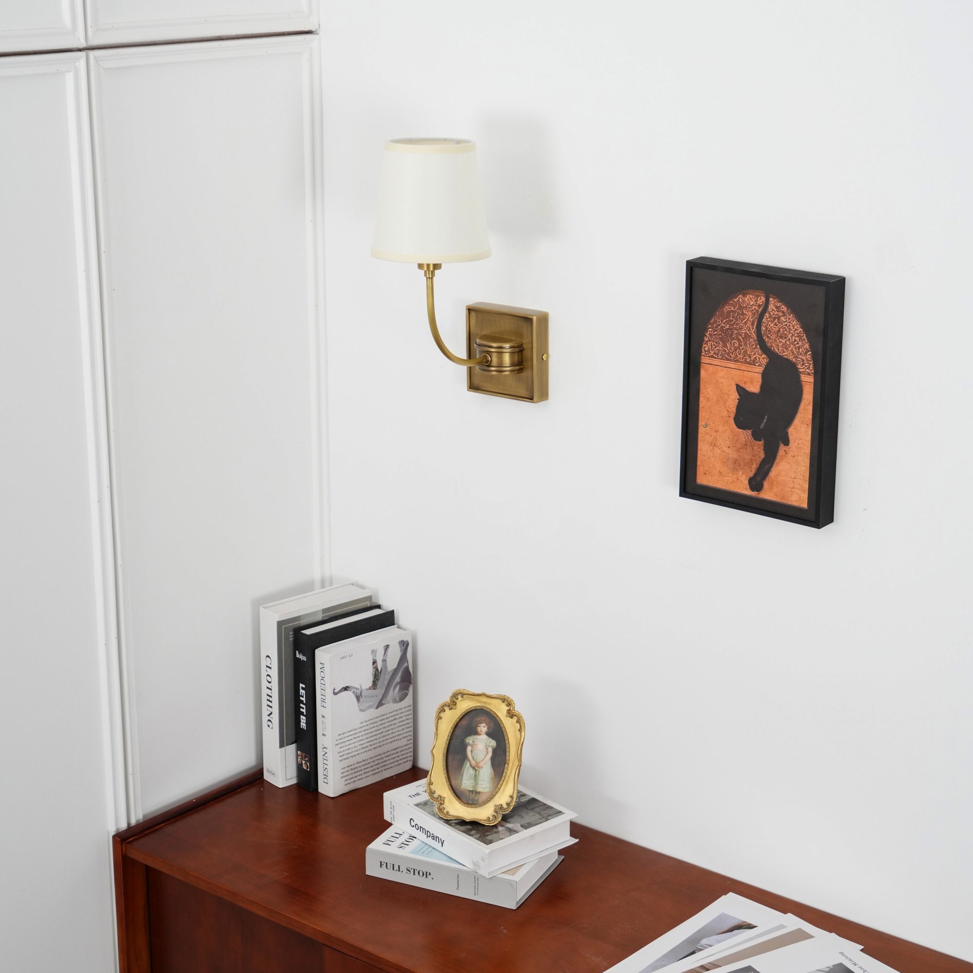 Victor Wall Lamp Black Bronze Fabric - Neutralighting
