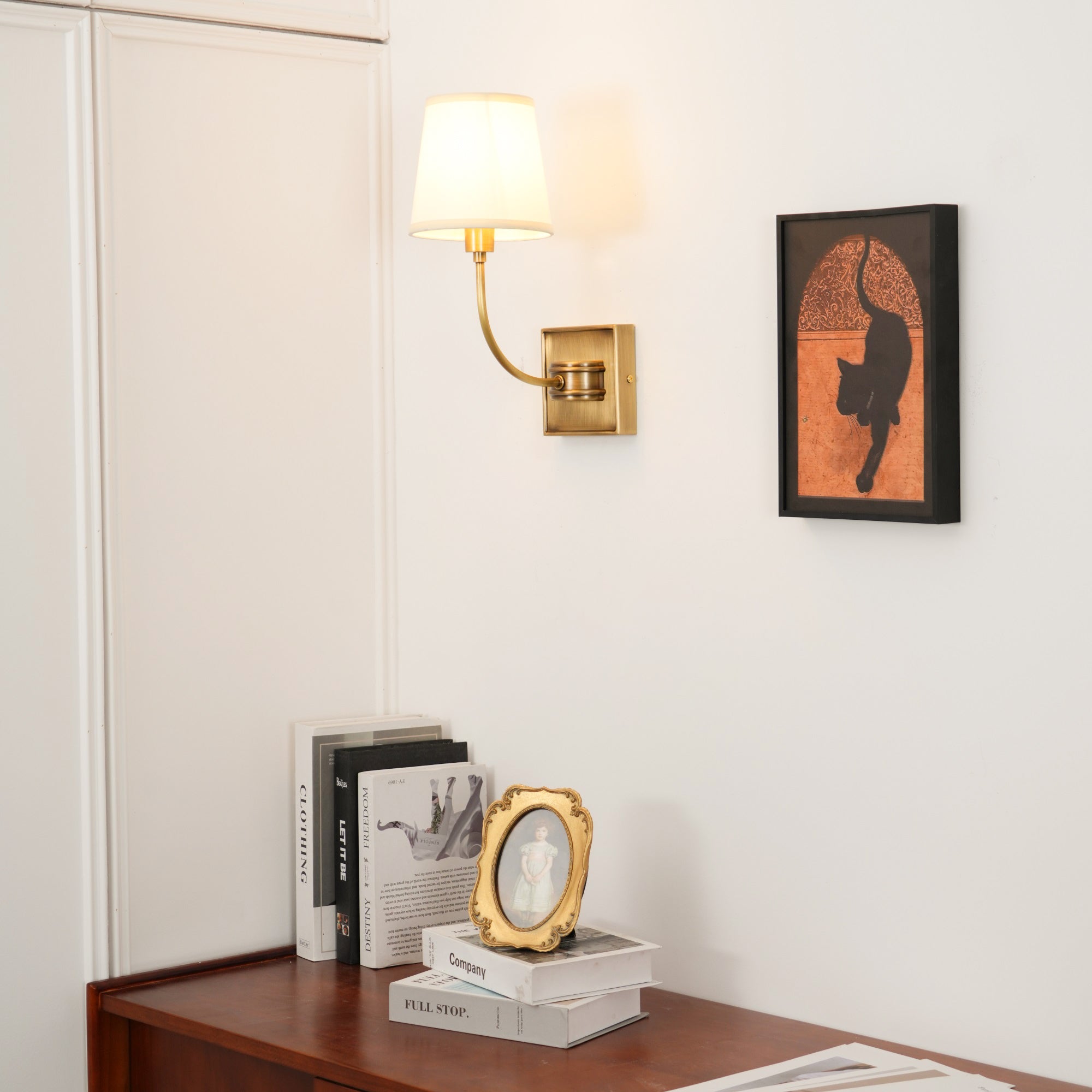 Victor Wall Lamp Black Bronze Fabric - Neutralighting