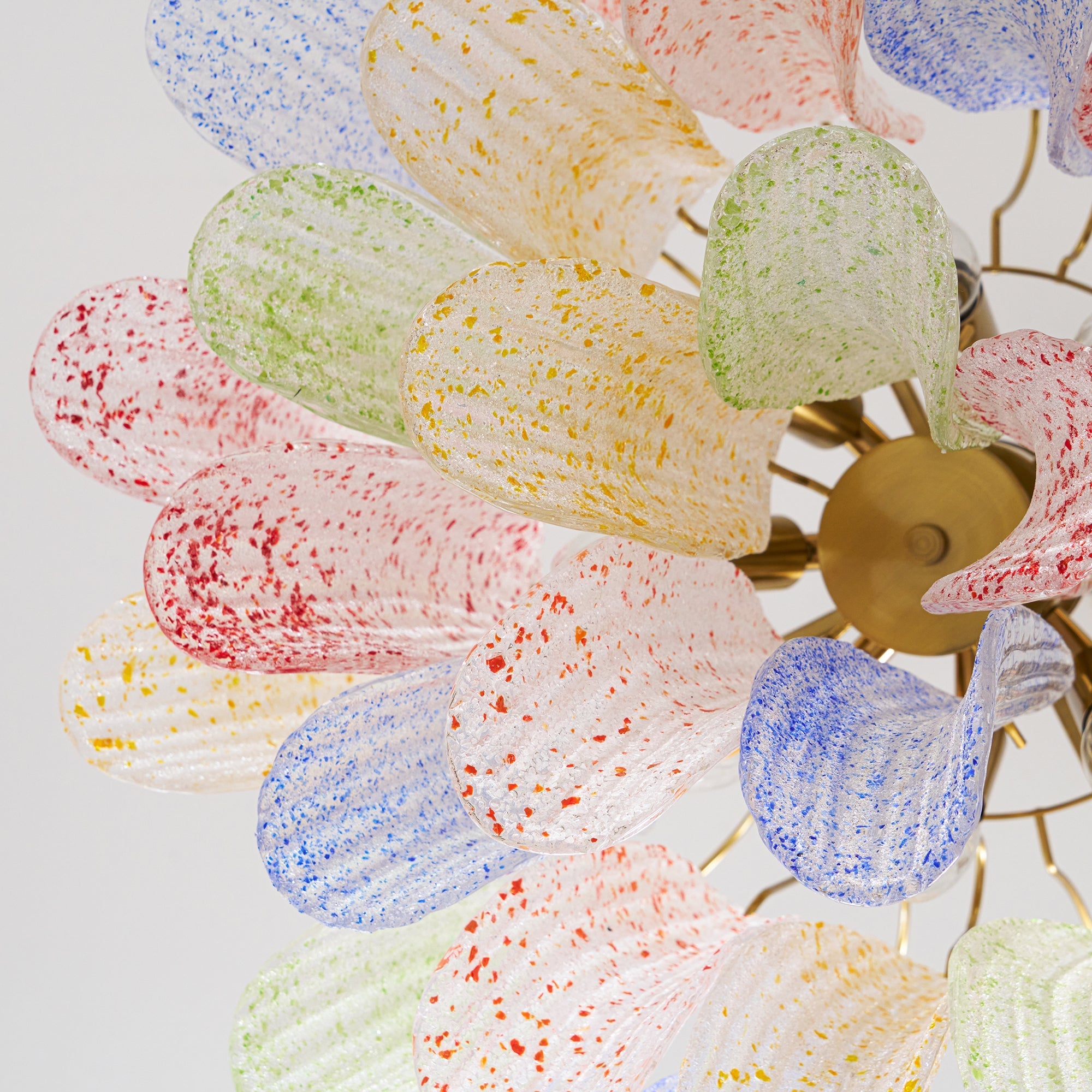 Chandelier Glass Petals Metal Frame Colorful Artistic Ambience - Neutralighting