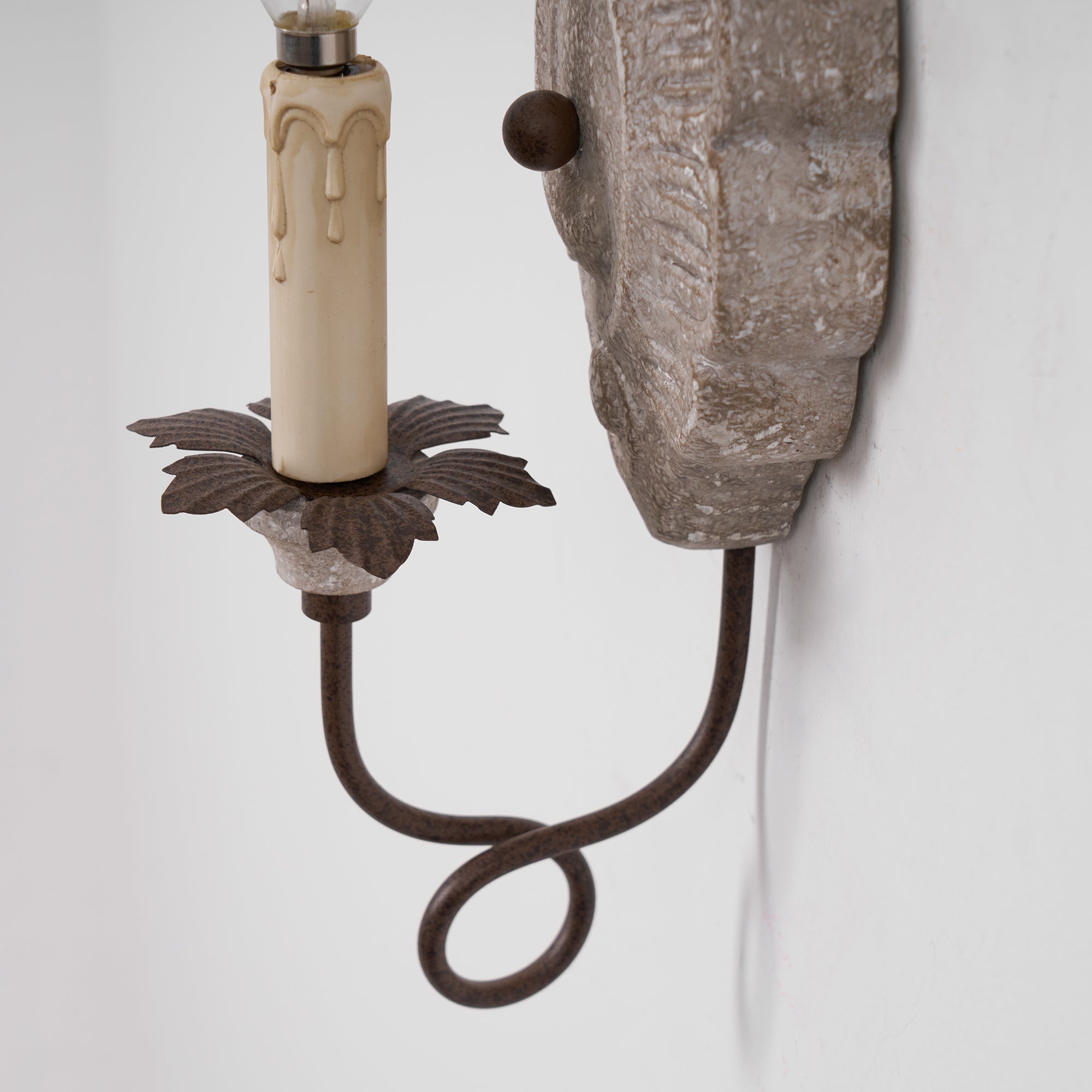 Louis Indoor Wall Lamp Wood - Neutralighting