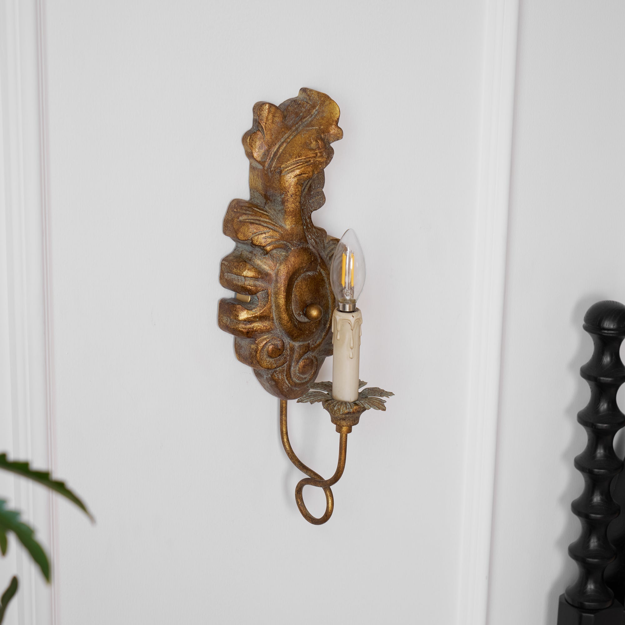 Louis Indoor Wall Lamp Wood - Neutralighting