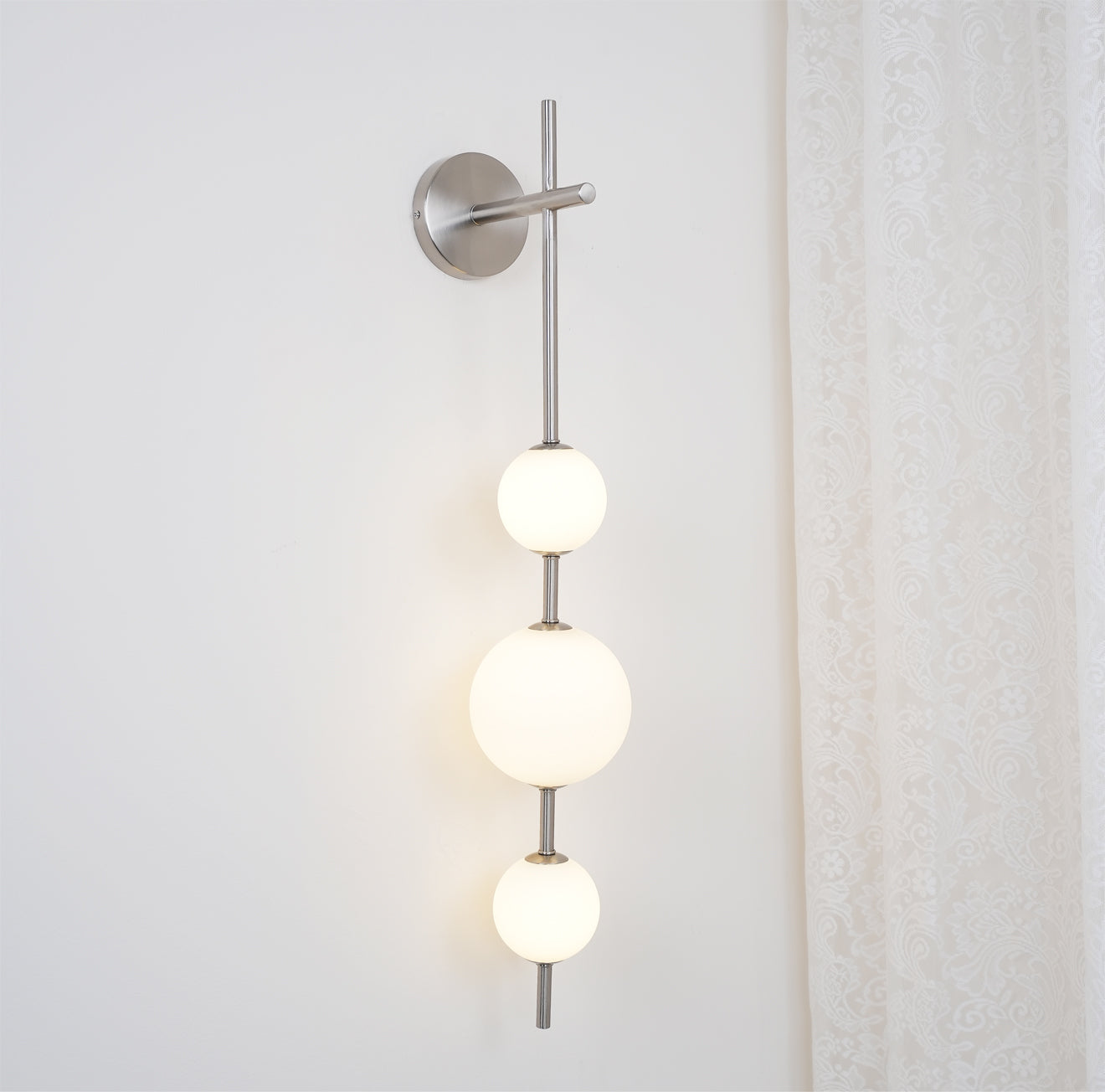 Cerin Vertical Globe Wall Lamp - Neutralighting
