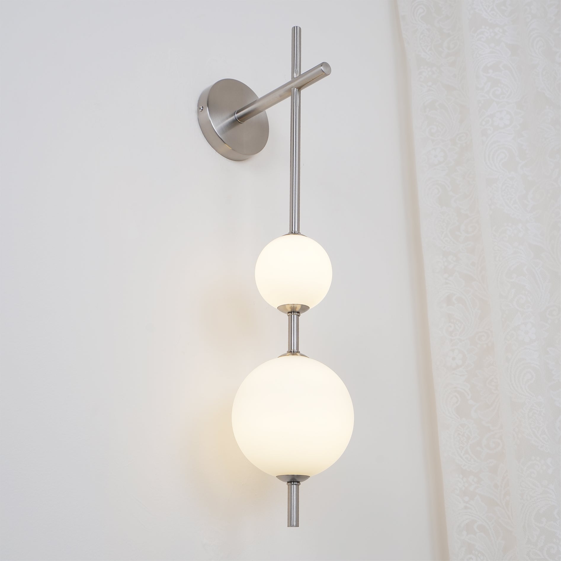 Cerin Vertical Globe Wall Lamp - Neutralighting