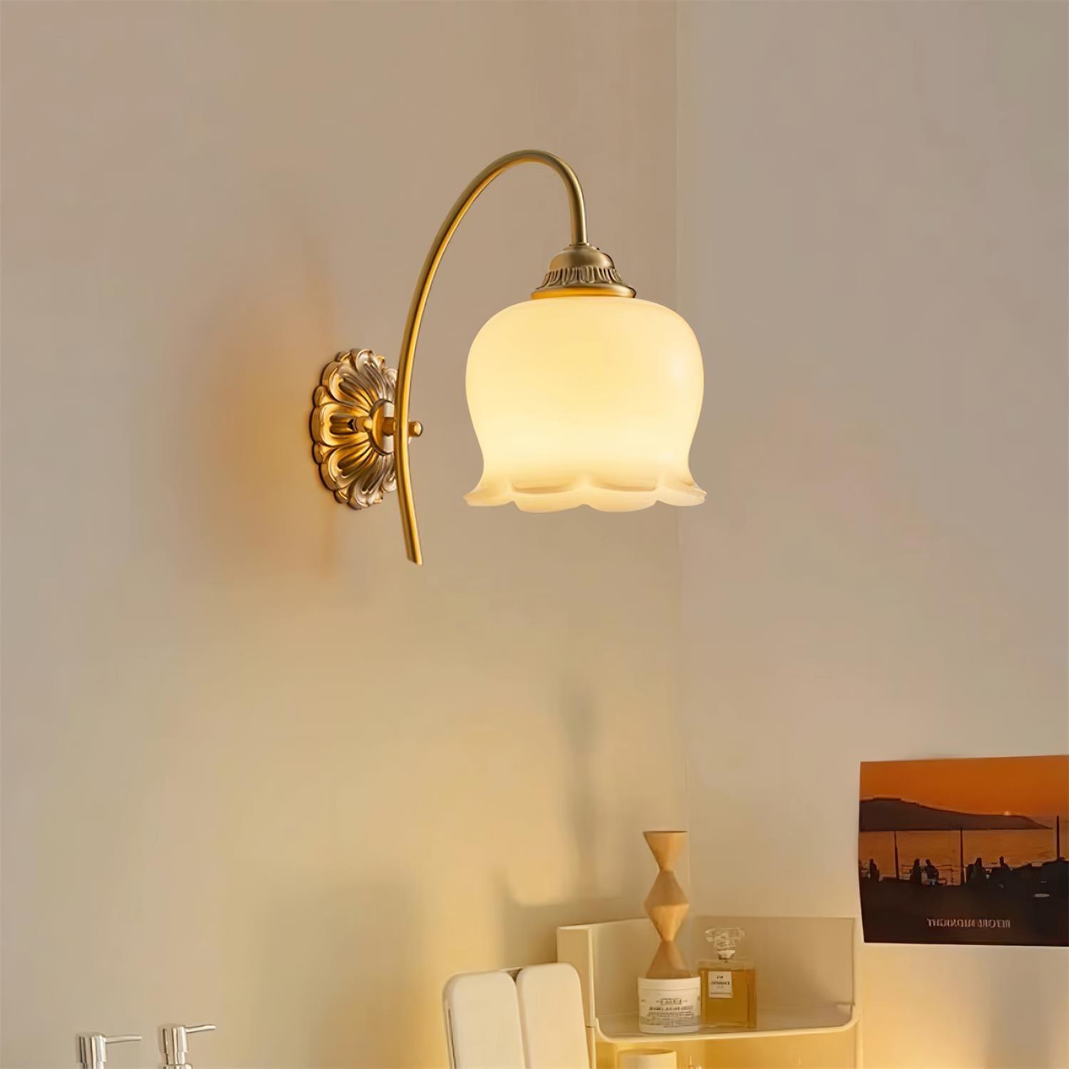 Bellora Vintage Gold Wall Lamp - Neutralighting