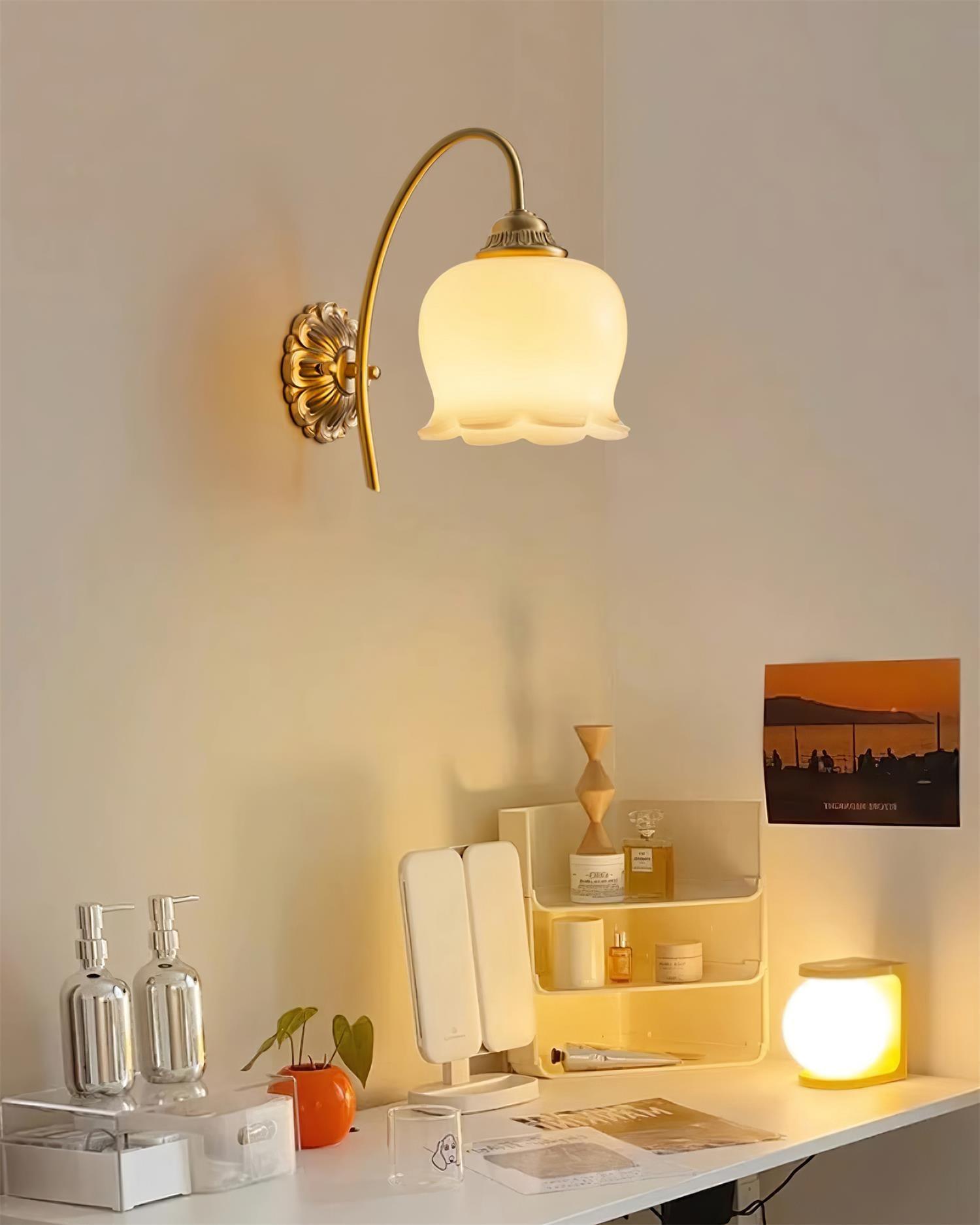 Bellora Vintage Gold Wall Lamp - Neutralighting