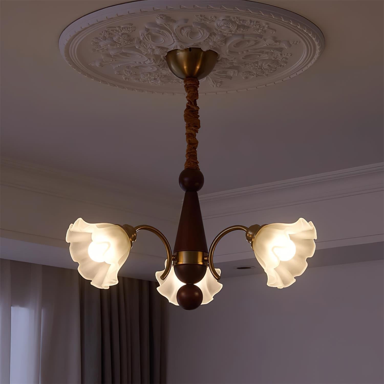 Sorrel Vintage Chandelier - Neutralighting
