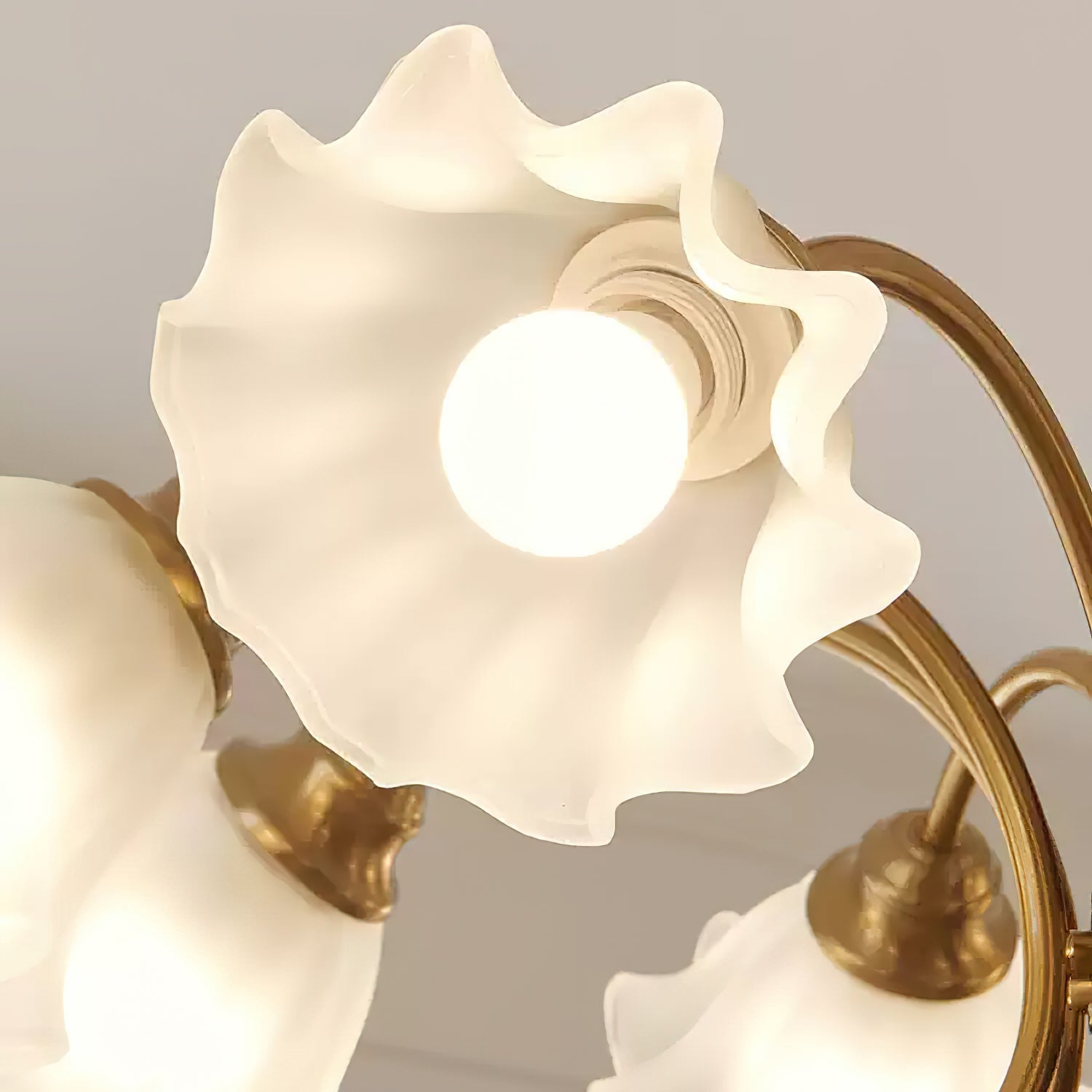 Sorrel Vintage Chandelier - Neutralighting