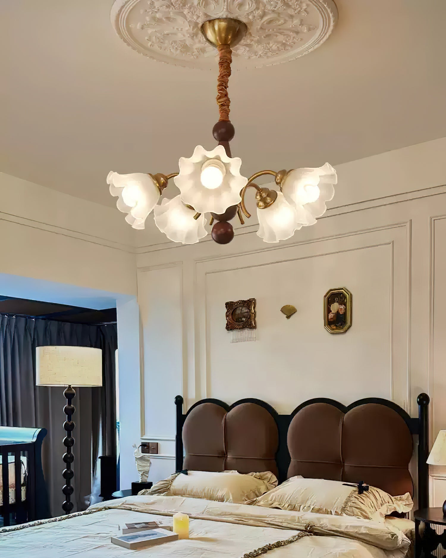 Sorrel Vintage Chandelier - Neutralighting