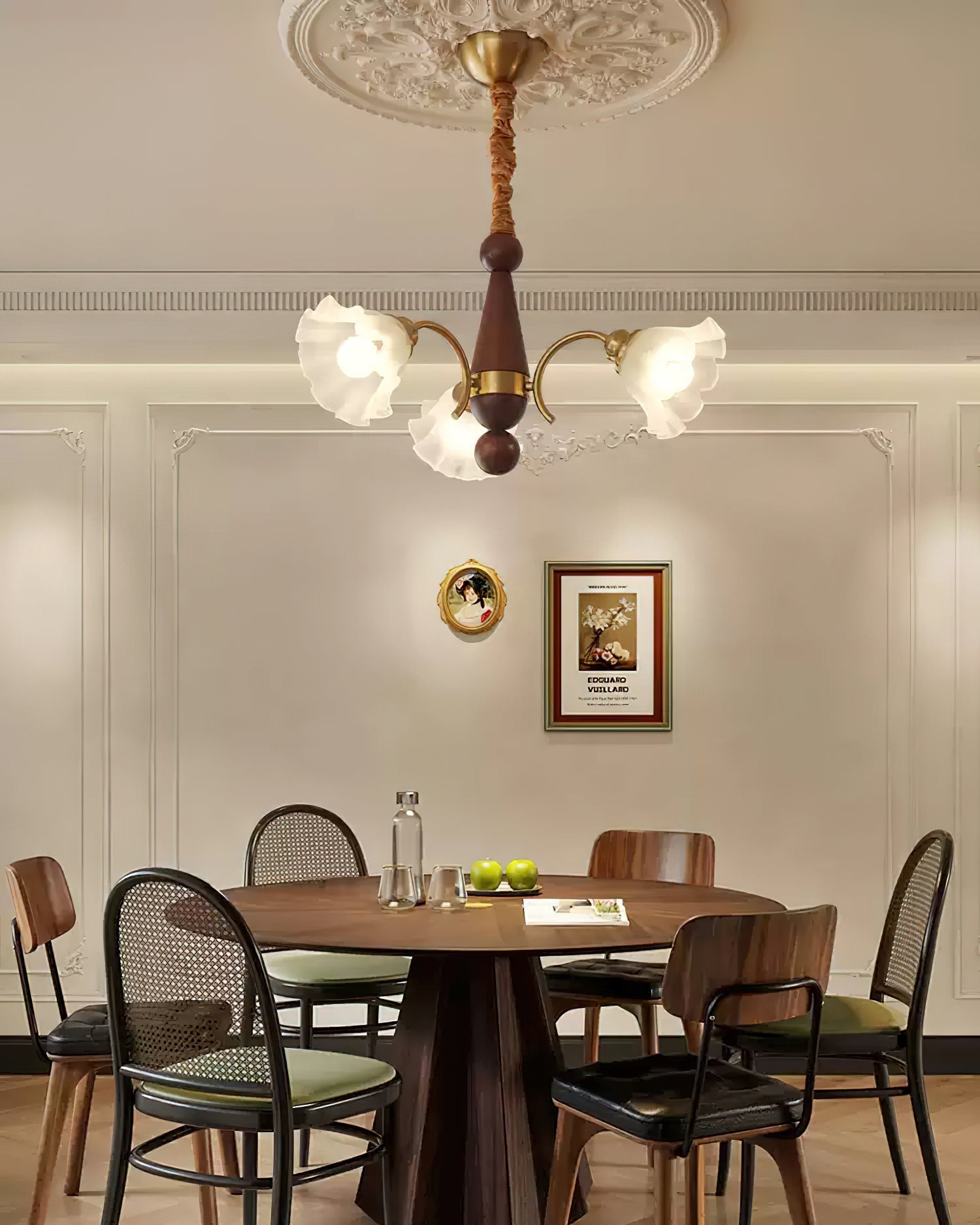 Sorrel Vintage Chandelier - Neutralighting