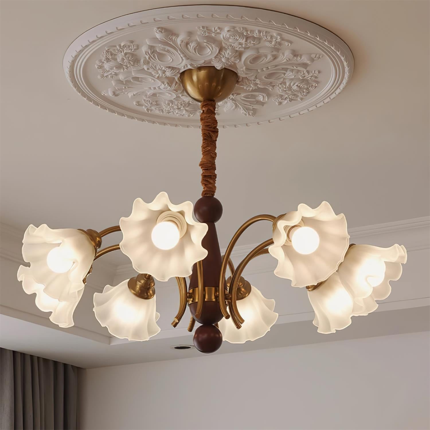 Sorrel Vintage Chandelier - Neutralighting