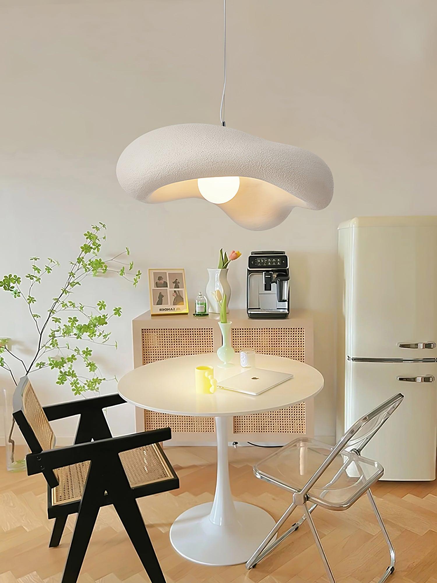 Pendant Lamp Resin in Organic Shape for Modern Interiors Natural - Neutralighting