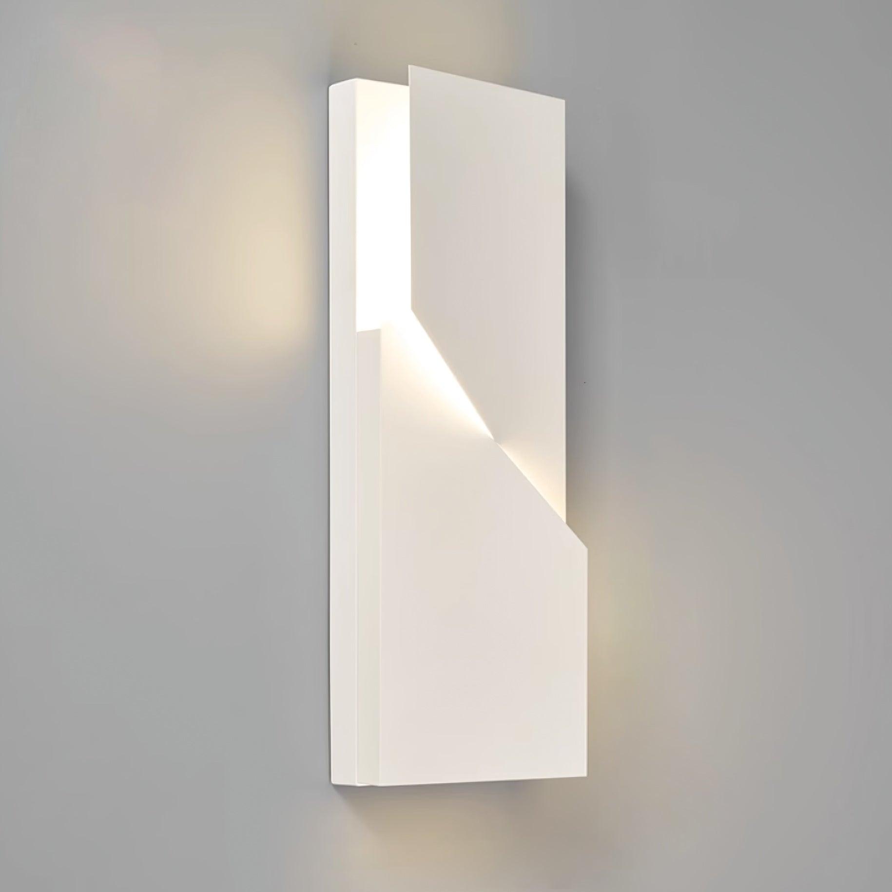 Wall Lamp 3D Geometric Panels Layered Light Art Remote Dimming Modern - Neutralighting