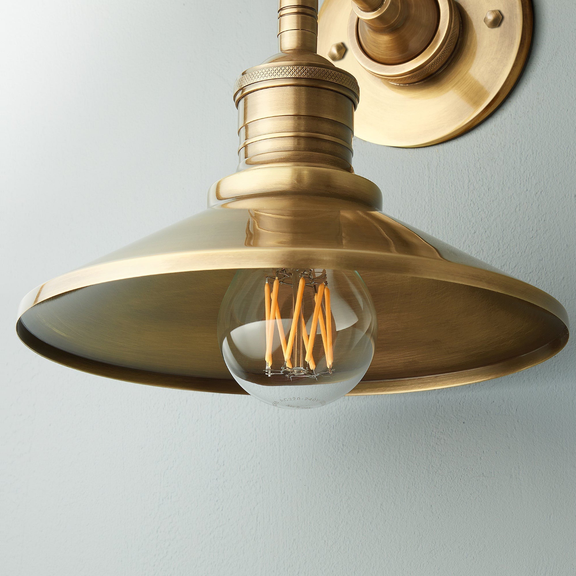 Isadora Brass Indoor Wall Lamp - Neutralighting