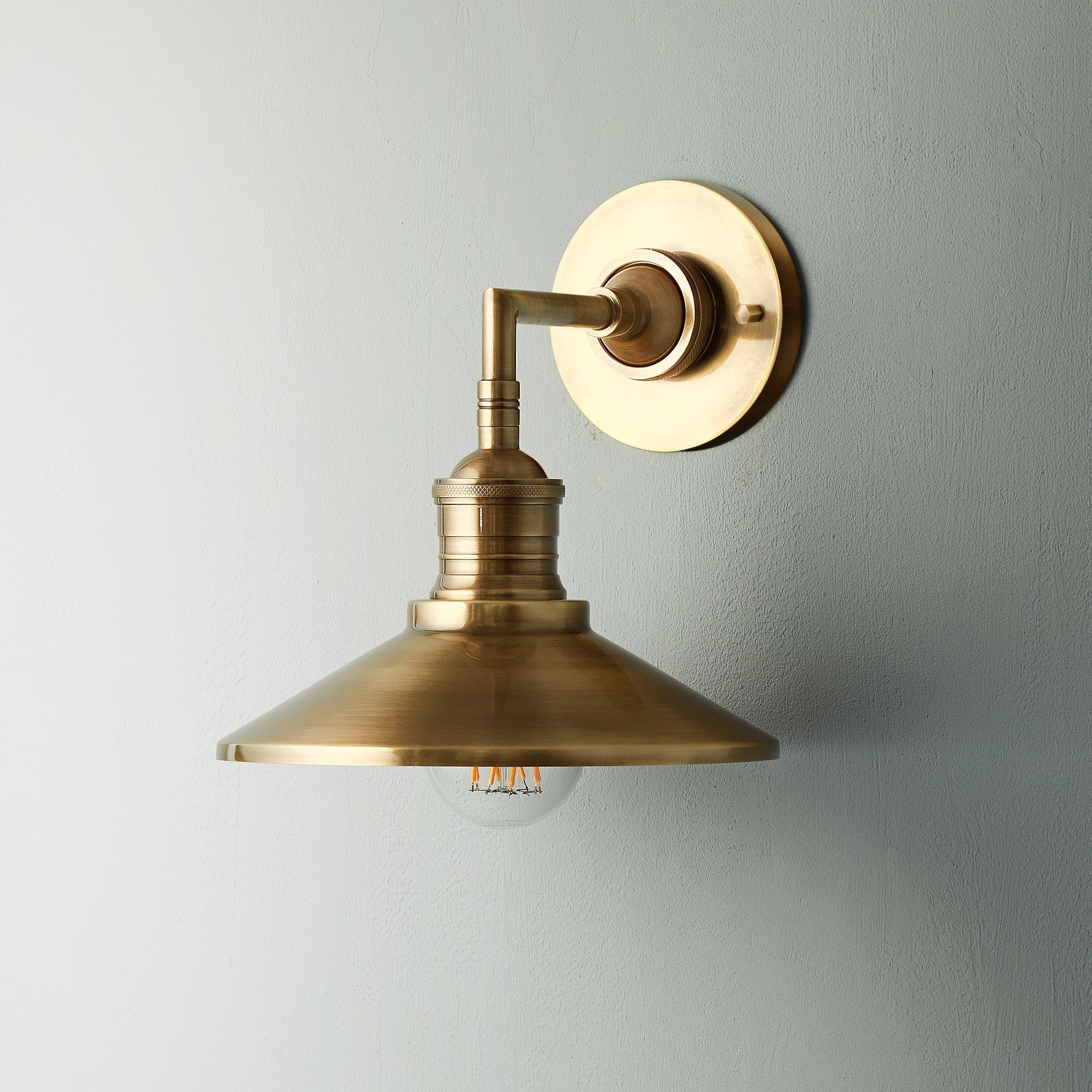 Isadora Brass Indoor Wall Lamp - Neutralighting