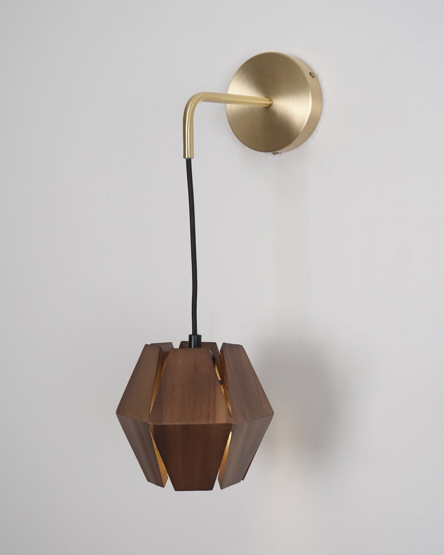 Wall Lamp Geometric Wood Shade Warm Glow Nordic Minimalist Accent - Neutralighting