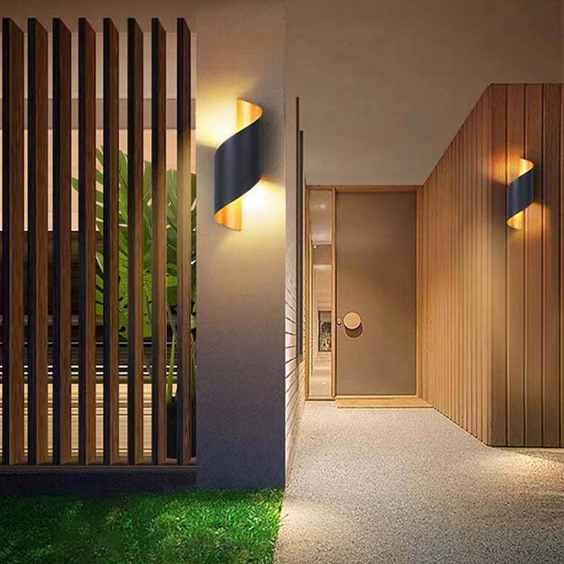 Travin Modern Conch Shape Spiral Outdoor Wall Lamp, Black/White/Gold - Neutralighting