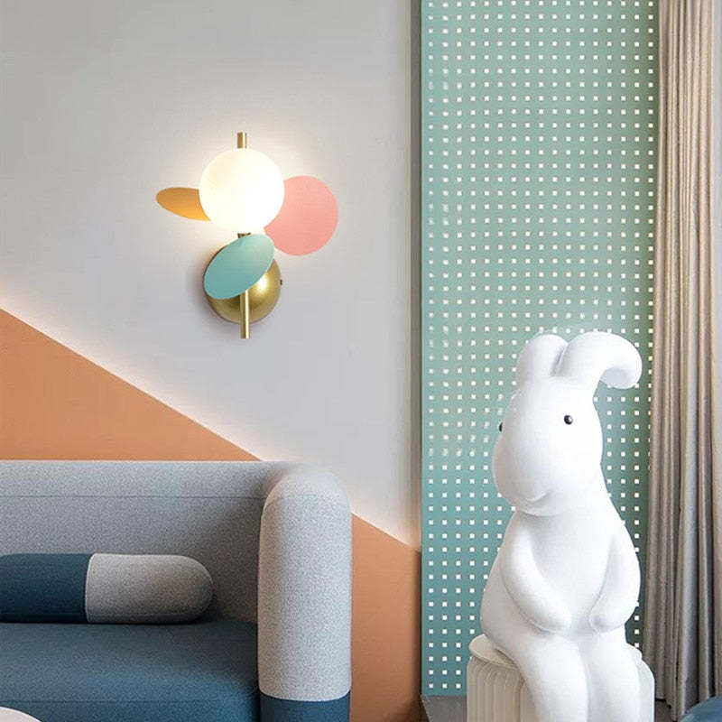 Arisha Petal Wall Lamp for Children's Room, 2 Colour - Neutralighting
