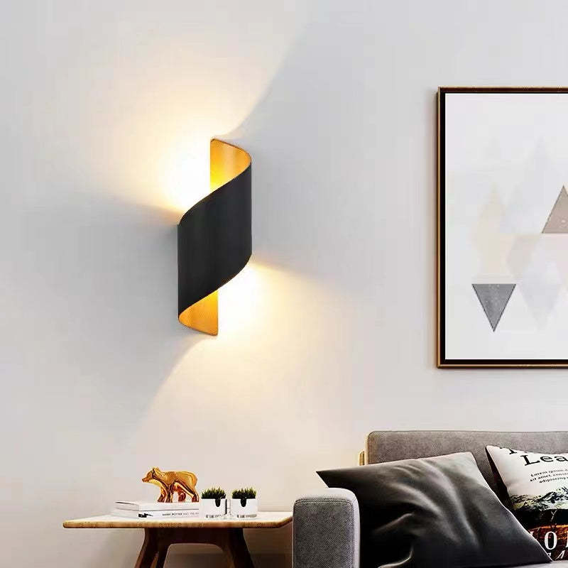 Travin Modern Conch Shape Spiral Outdoor Wall Lamp, Black/White/Gold - Neutralighting
