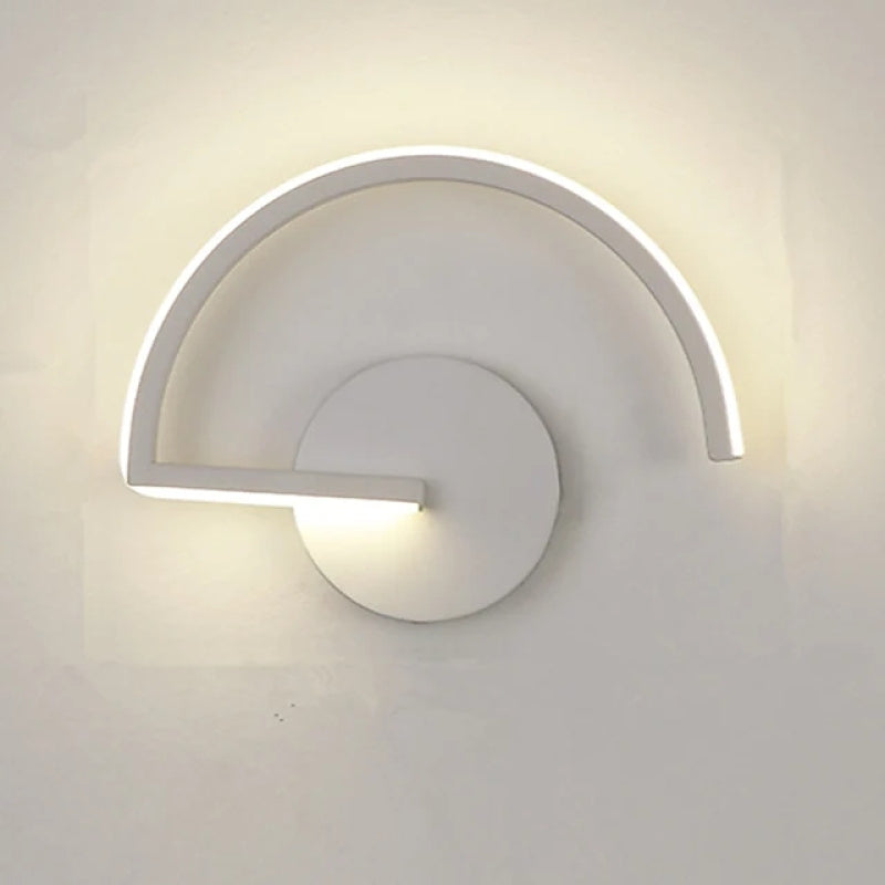 Arisha Minimalist Linear Semicircular Metal Decor Wall Lamp - Neutralighting