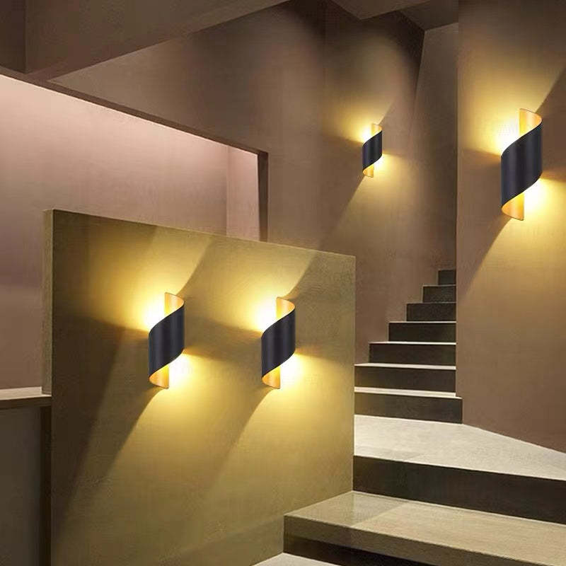 Travin Modern Conch Shape Spiral Outdoor Wall Lamp, Black/White/Gold - Neutralighting