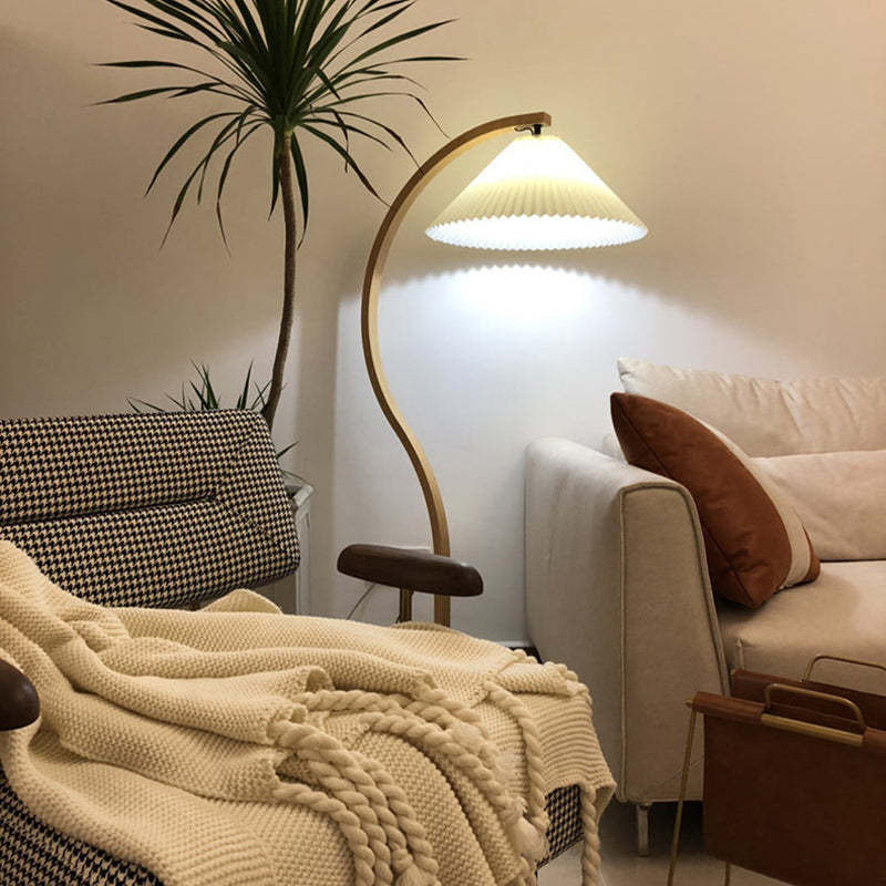 Muto Unique LED Floor Lamp, Wood/Metal, Living Room - Neutralighting