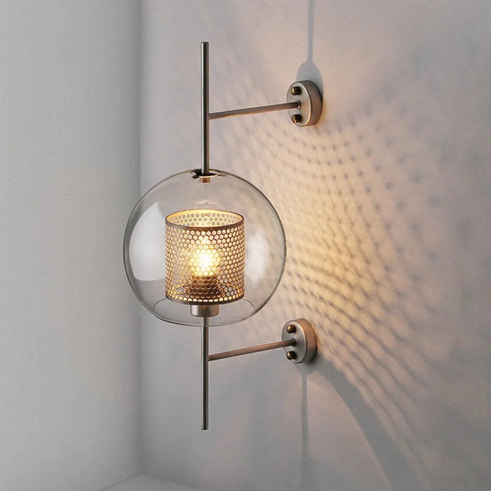 Kiri Industrial Classy Global Clear Glass Wall Lamp - Neutralighting